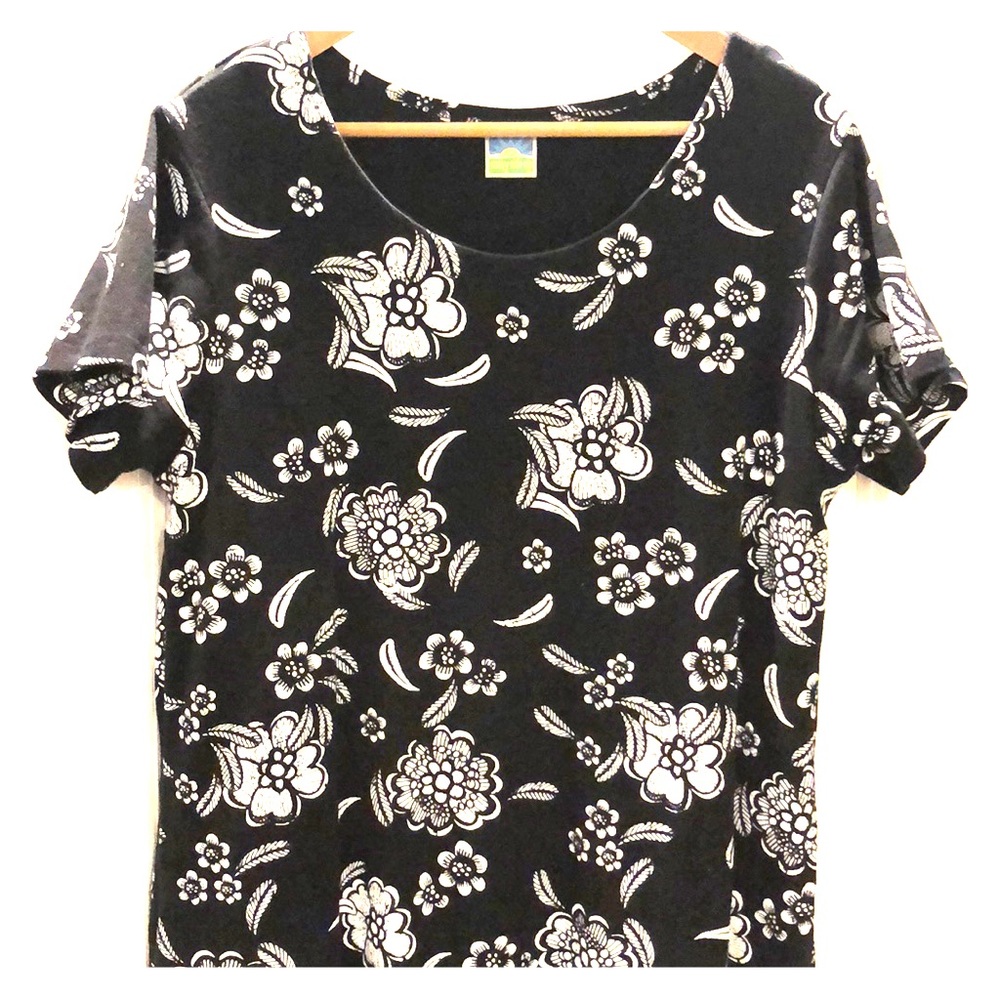 Floral pattern sweatshirt dress